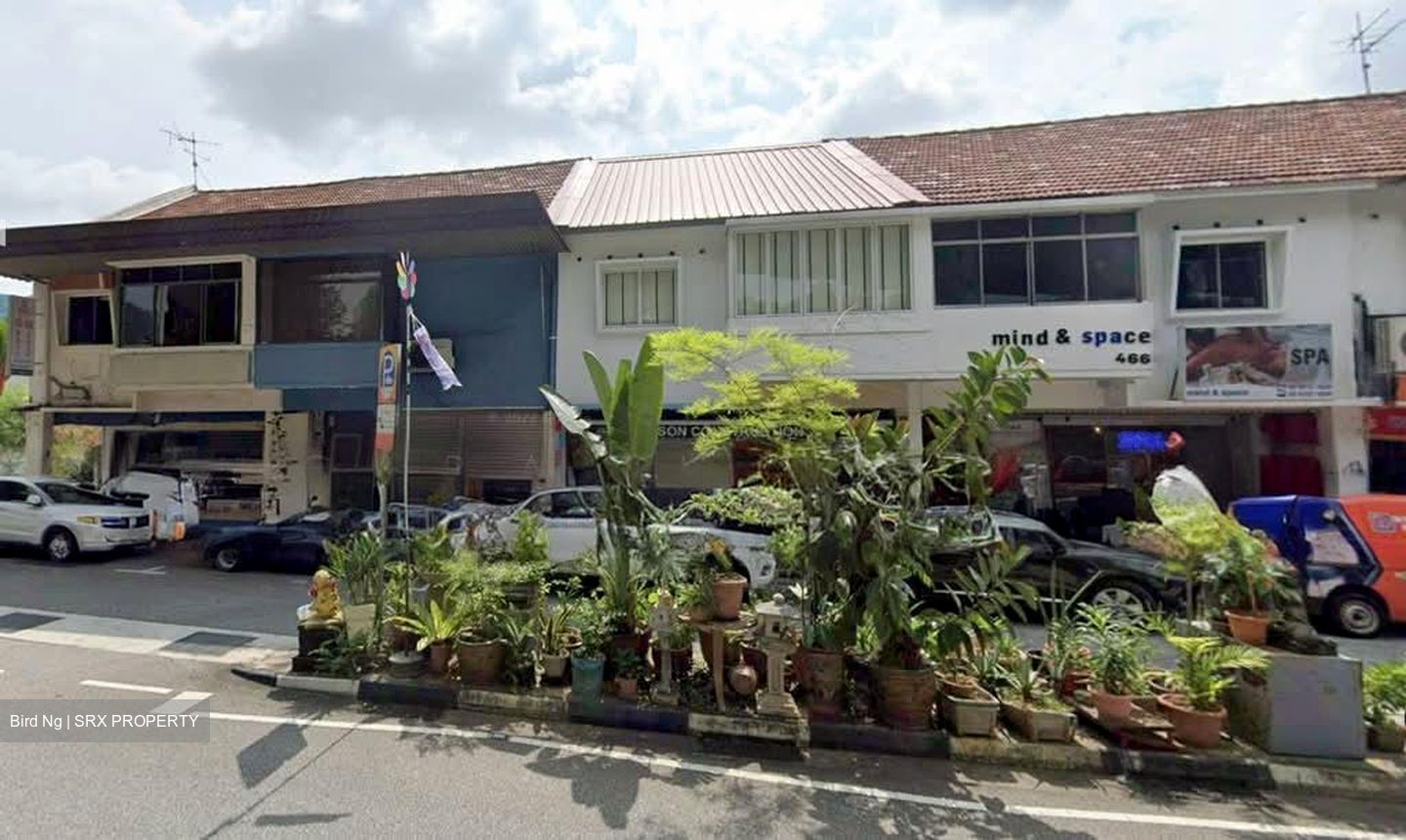 Upper Serangoon Road (D19), Shop House #562098051